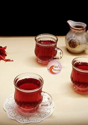 A picture of Hibiscus tea.