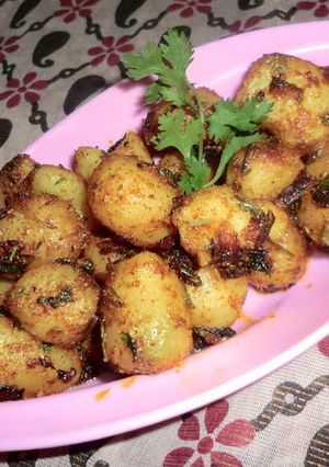 A picture of Chatpate aloo/.