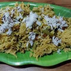 A picture of Gavar and coconut Pulao.