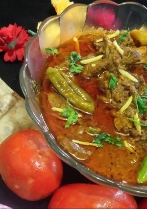 A picture of Aschar ghosht.