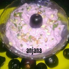 A picture of Jamun shrikand.