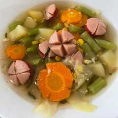 รูปของ Sayur Sop kentang wortel simpel