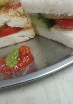 સેન્ડવિચ (sandwich recipe in Gujarati) રેસીપી મુખ્ય ફોટો