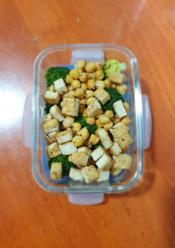 Una foto de Tupper saludable