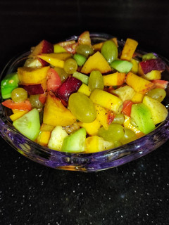 A picture of Seasonal Colourful Salad 🥗.