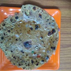 A picture of Missi Roti (like thepla).