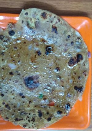 A picture of Missi Roti (like thepla).