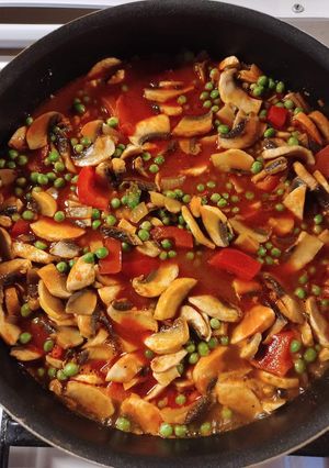 Borsós gombapörkölt recept fotója