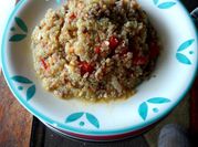 Una foto de quinoa con pollo curry