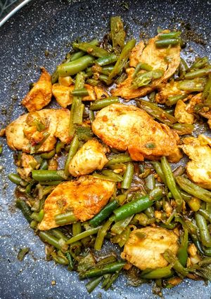 A picture of Sweet Tamarind Chicken With Green Beans & Jasmine Rice.