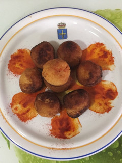 Una foto de Croquetas de pulpo a la gallega