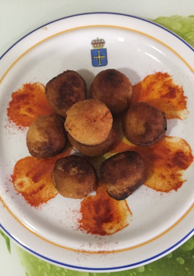Una foto de Croquetas de pulpo a la gallega
