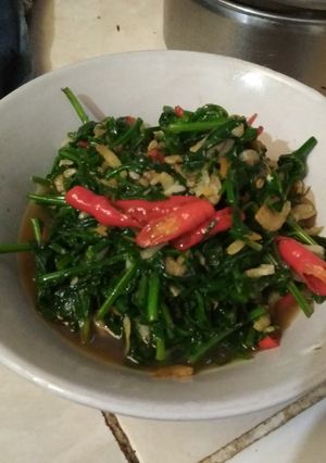 Foto resep Tumis daun pakis