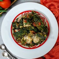 A picture of Fish With Spinach.