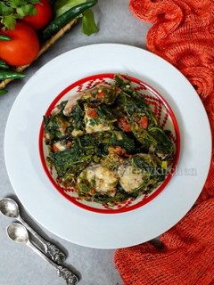 A picture of Fish With Spinach.