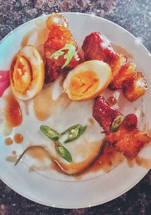 Hình của món Thịt kho trứng.