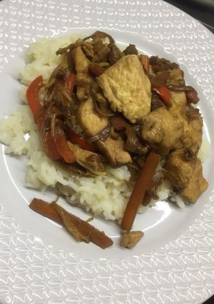 Una foto de Pollo al wok