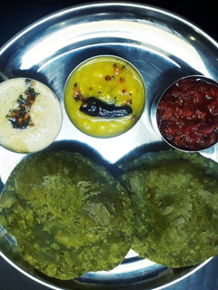 பாலக் பூரி செய்முறை முக்கிய புகைப்படம்