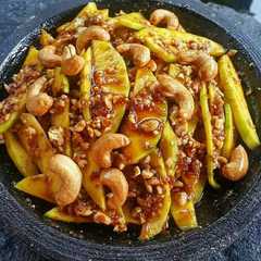 รูปของ Rujak mangga manis pedes