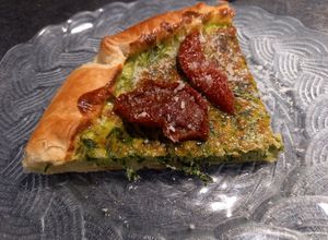 Une photo de Tarte fine aux oignons nouveaux