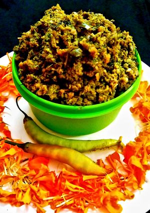 ठेचा (thecha recipe in hindi) रेसिपी मुख्य फोटो