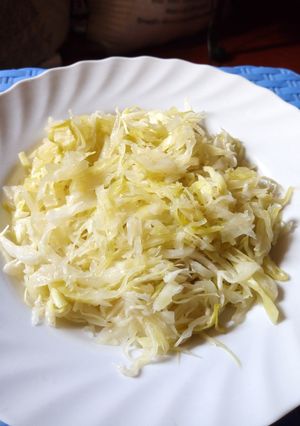A picture of Steamed cabbage.