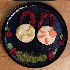 A picture of Mayonnaise vegetable sandwich.