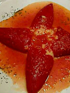 Una foto de Pimientos del piquillo rellenos de bacalao y gambas