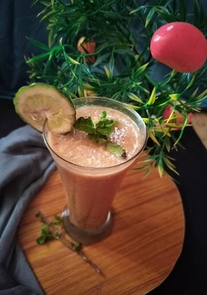 A picture of Mixed fruit juice.