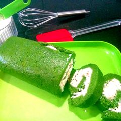 A picture of Palak Paneer roll.