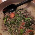 Tumis selada air dan daging