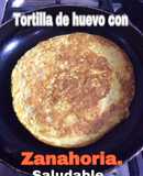 Tortilla de huevo saludable con zanahoria