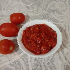 A picture of Tomato chutney.