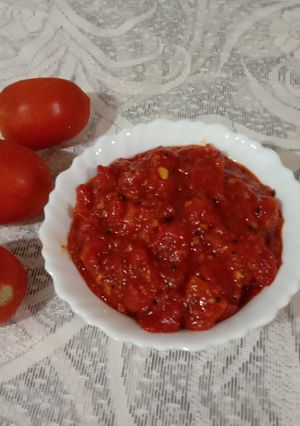 A picture of Tomato chutney.