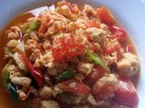 番茄炒蛋 aka tomat telur orak arik (nggk tau nama bhs indo nya 😅)