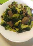 Stir fry beef slice and broccoli