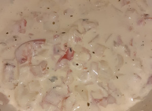 Una foto de Salsa de queso crema y jamón