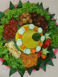 Foto resep Nasi kuning tumpeng sederhana