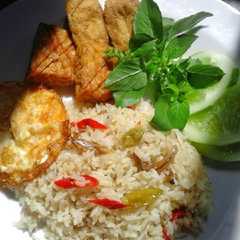 A picture of Nasi Liwet Rice Cooker.