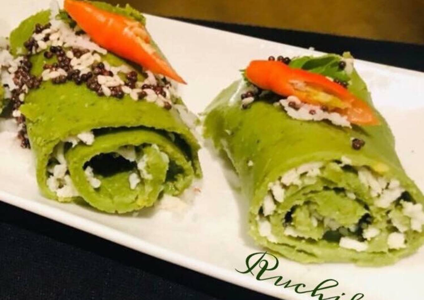 Paneer stuffed palak khandavi