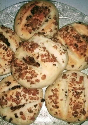 Una foto de Pan con chicharrón 😋