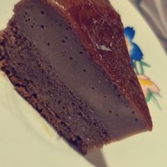 A picture of Chocolate custard cake.