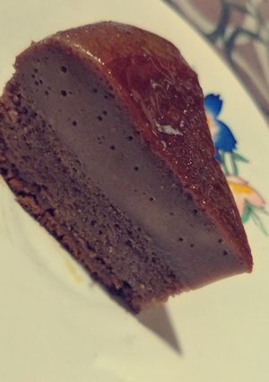 A picture of Chocolate custard cake.