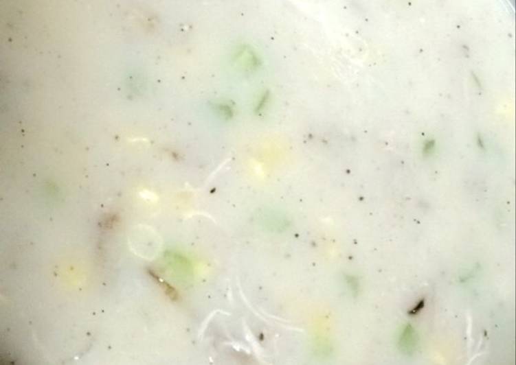شوربة الذرة و الدجاج