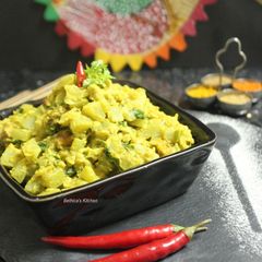 A picture of Lau Posto (Bottle Gourd cooked with Poppy Seeds Paste - Bengali Style).