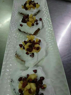 A picture of Bread & Fruits Packet.