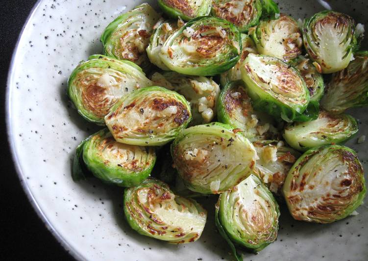 How to Prepare Award-winning Pan-fried Garlic Butter Brussels Sprouts