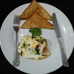 A picture of Potato Shakshuka/afghani omelette😋🍳.