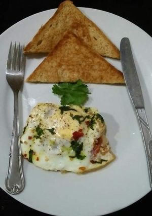 A picture of Potato Shakshuka/afghani omelette😋🍳.