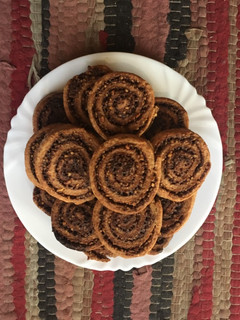 Egészséges + vegán fahéjas-diós csiga recept fotója